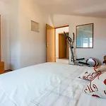 Iva Apartment Banjol