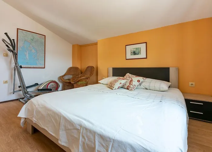 Iva Apartment Banjol